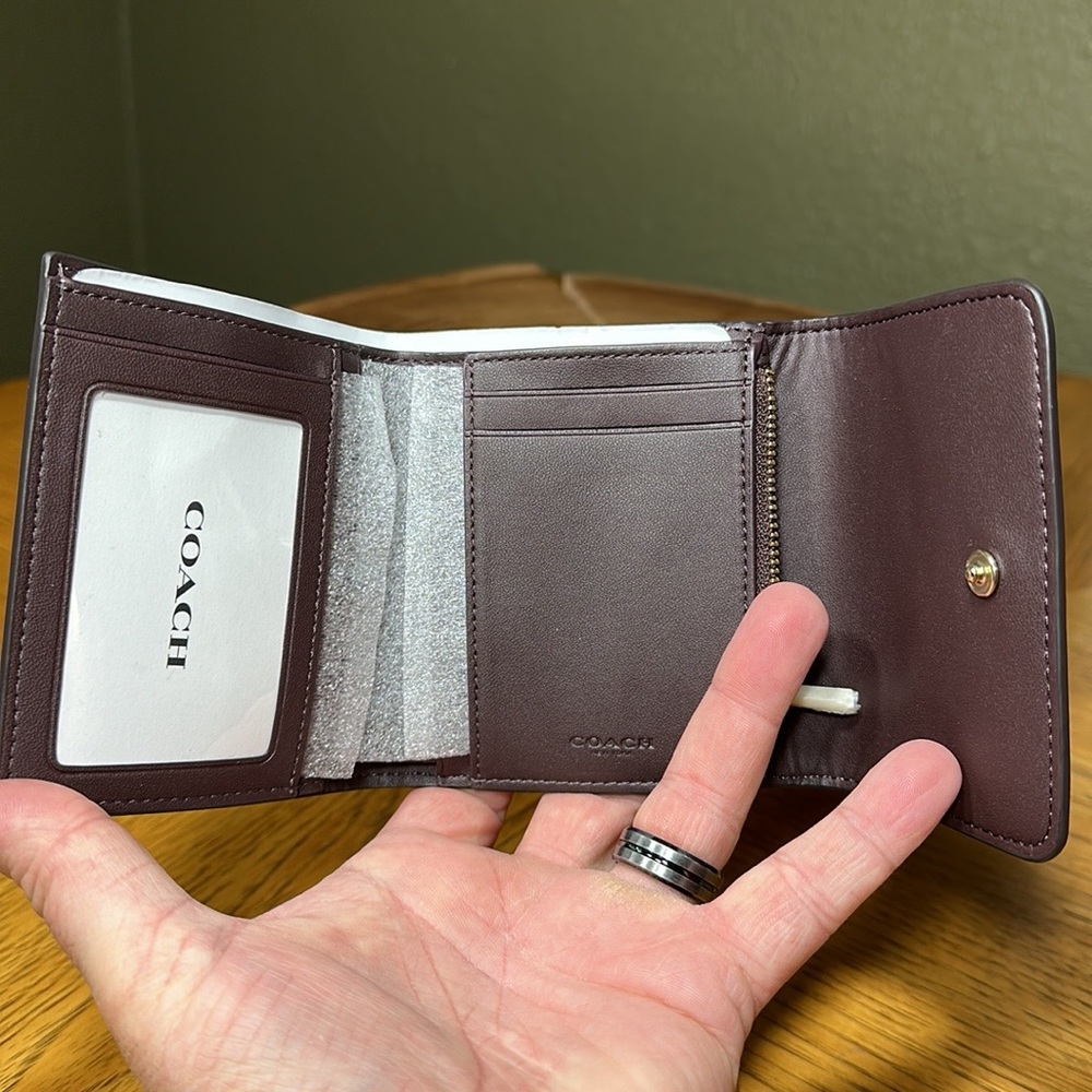 *NWT* COACH Small Trifold Wallet In Colorblock Signature Canvas - Picture 8 of 10